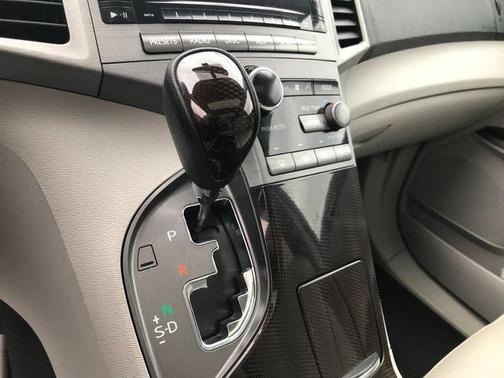 2012 Toyota Venza LE