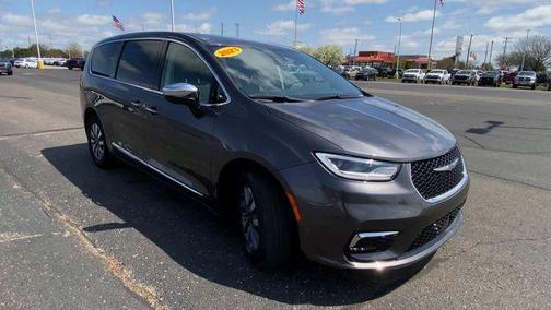 2023 Chrysler Pacifica Hybrid Limited