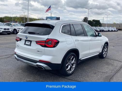 White 2023 BMW X3 xDrive30i