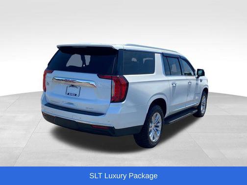 White Frost Tricoat 2022 GMC Yukon XL SLT