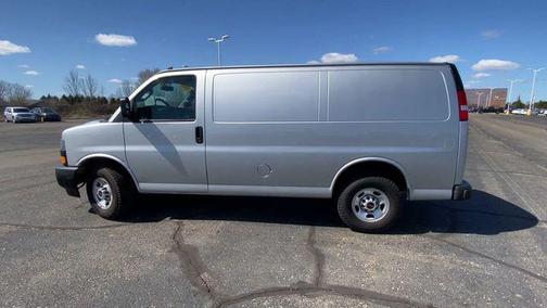 2022 GMC Savana 2500 Work Van