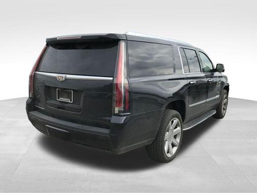 2019 Cadillac Escalade ESV Luxury