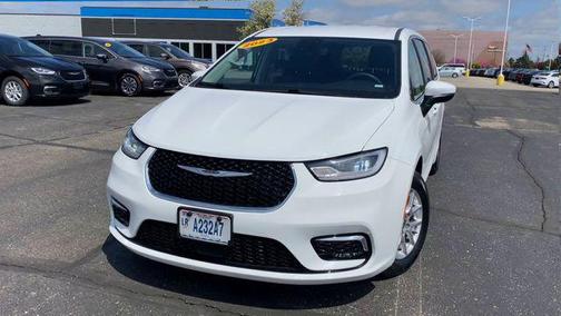 2023 Chrysler Pacifica Touring L