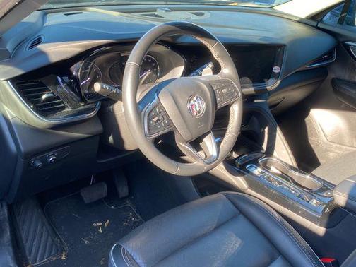 2023 Buick Envision Essence FWD