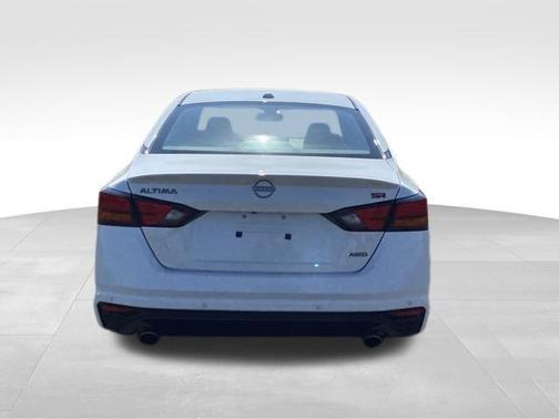 2023 Nissan Altima SR Intelligent AWD