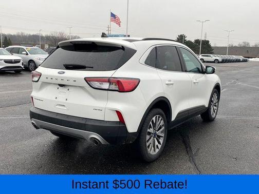 2022 Ford Escape Titanium