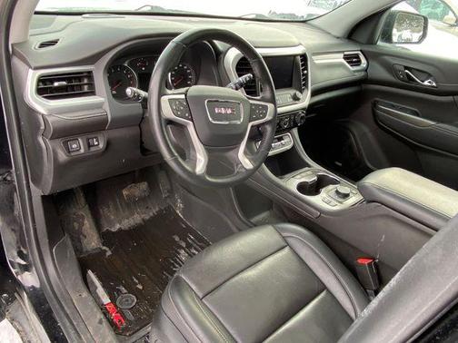 2023 GMC Acadia FWD SLT