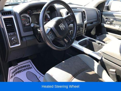 Brilliant Black Crystal Pearlcoat 2017 RAM 1500 SLT