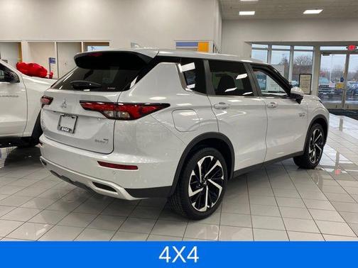 2025 Mitsubishi Outlander PHEV SE S-AWC