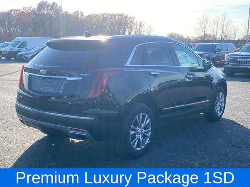 2022 Cadillac XT5 Premium Luxury