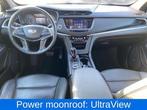 2022 Cadillac XT5 Premium Luxury