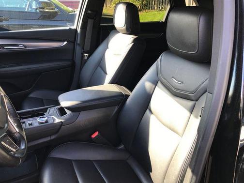2023 Cadillac XT5 Luxury