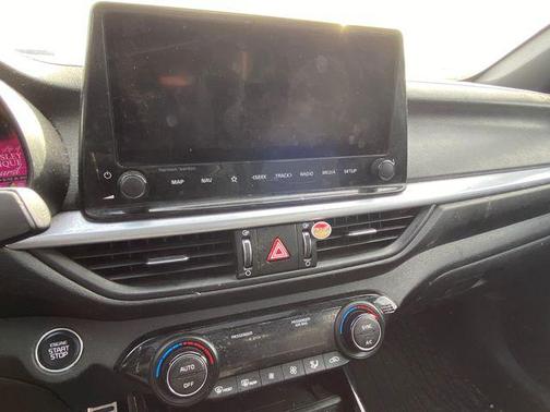 Snow White Pearl 2022 Kia Forte GT-Line