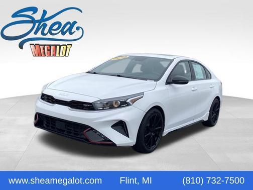 Snow White Pearl 2022 Kia Forte GT-Line