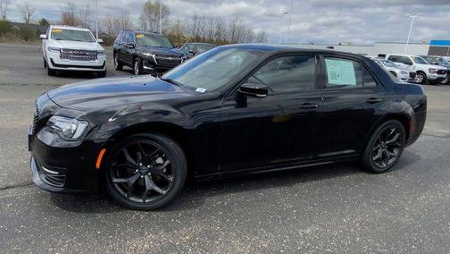 2022 Chrysler 300 Touring