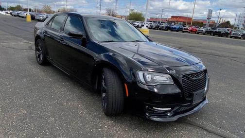 2022 Chrysler 300 Touring