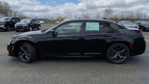 2022 Chrysler 300 Touring