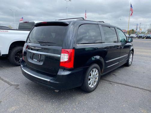 2011 Chrysler Town & Country Touring-L