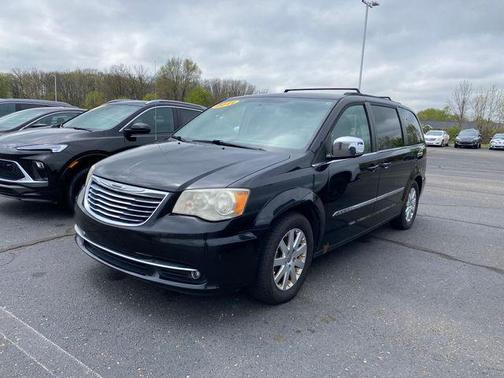 2011 Chrysler Town & Country Touring-L