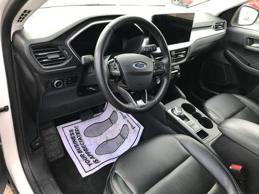 2024 Ford Escape Platinum