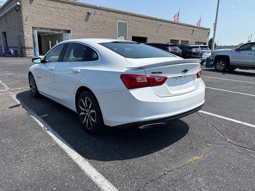 2021 Chevrolet Malibu FWD RS