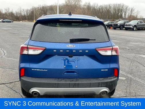 2022 Ford Escape Titanium