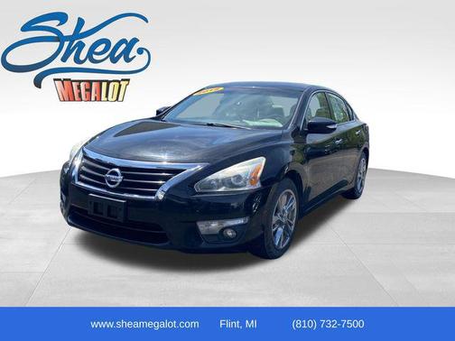 Super Black 2015 Nissan Altima 2.5 SV