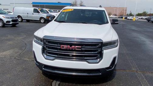2023 GMC Acadia AWD AT4