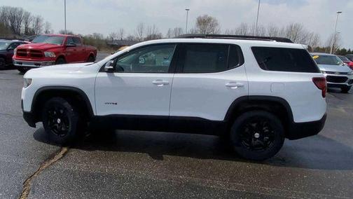 2023 GMC Acadia AWD AT4