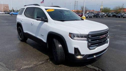 2023 GMC Acadia AWD AT4