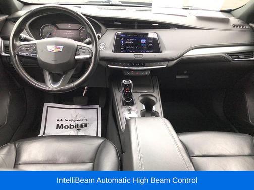 Garnet Metallic 2020 Cadillac XT4 Premium Luxury
