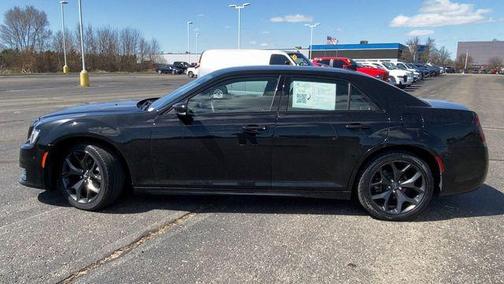 2022 Chrysler 300 Touring