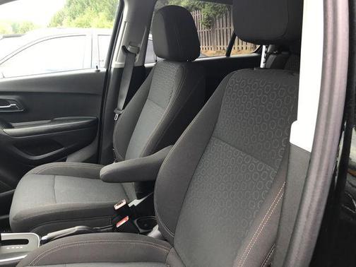 2022 Chevrolet Trax LS