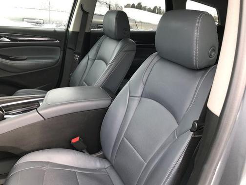 2020 Buick Enclave AWD Essence