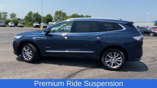 2022 Buick Enclave AWD Avenir