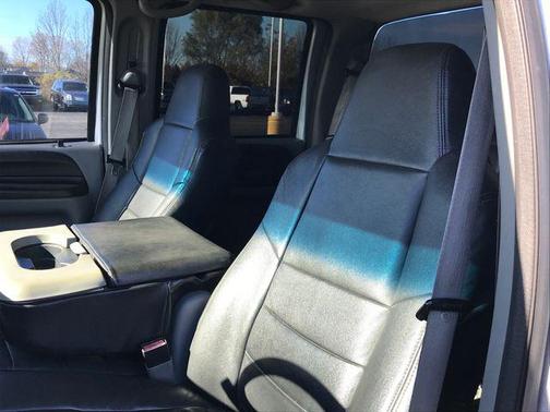 2005 Ford F-350 XLT Crew Cab Super Duty