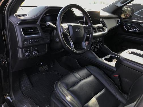 2022 Chevrolet Suburban RST