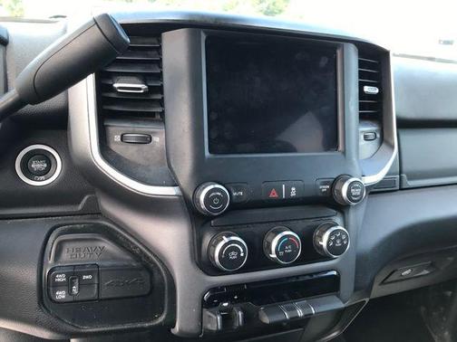 2023 RAM 2500 Big Horn Crew Cab 4x4 8' Box