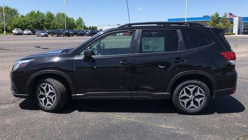 2022 Subaru Forester Premium