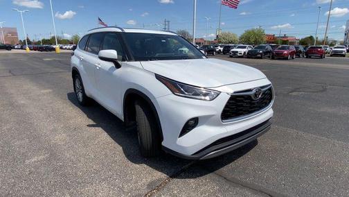 2022 Toyota Highlander Platinum