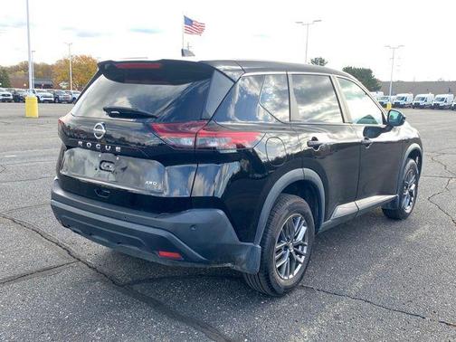 2021 Nissan Rogue S