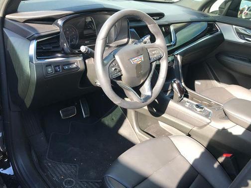 2025 Cadillac XT6 Sport AWD