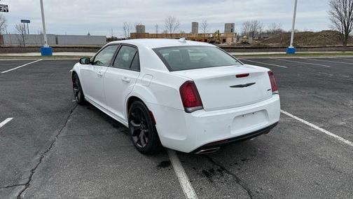 2022 Chrysler 300 Touring