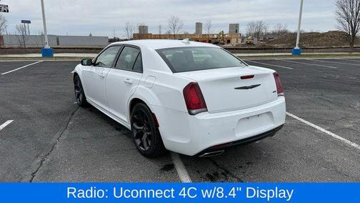 2022 Chrysler 300 Touring