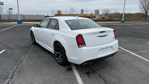 2022 Chrysler 300 Touring