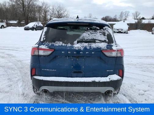 2022 Ford Escape Titanium