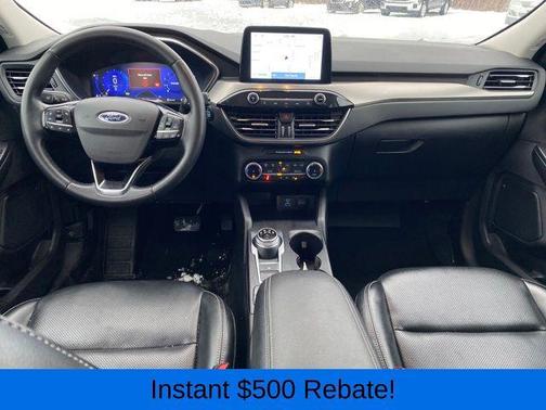 2022 Ford Escape Titanium