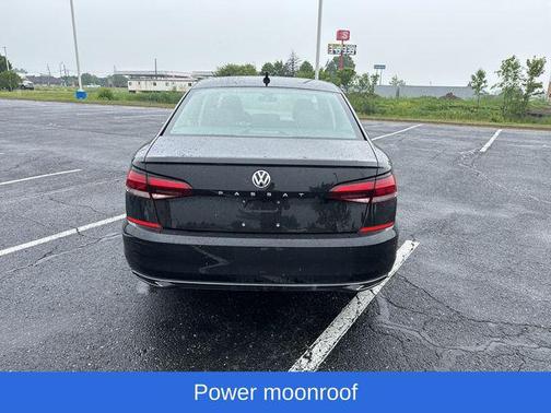 2022 Volkswagen Passat 2.0T Limited Edition