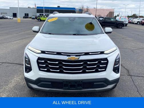 Summit White 2025 Chevrolet Equinox 1LT