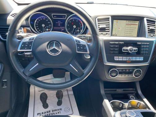 White 2015 Mercedes-Benz M-Class ML 350